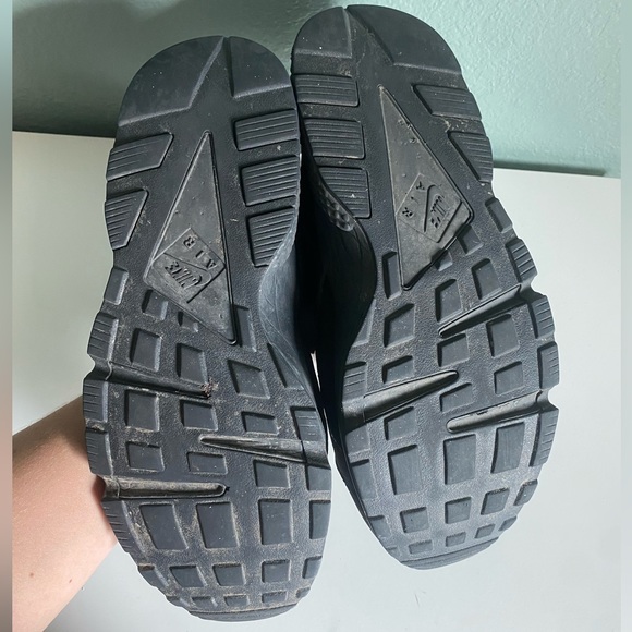 Nike Air Huarache Sneakers - Picture 7 of 10
